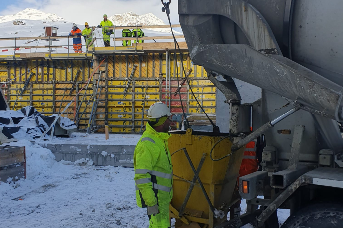 Um-/ Neubau Motta Naluns