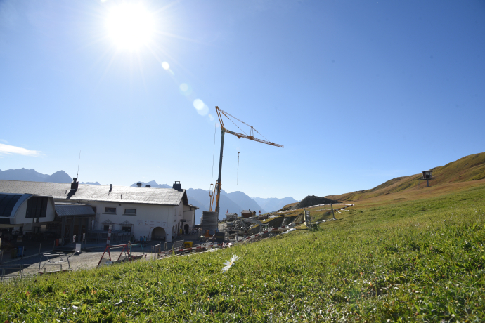 Um& Neubau Um-/ Neubau Motta Naluns