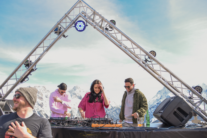 Cliffside daydance